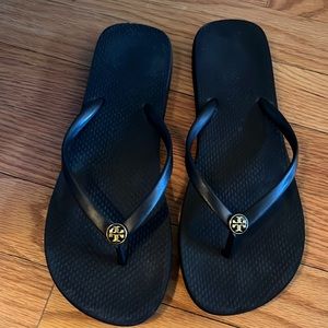 Tory Burch Black Thin Flip Flop Sandal Size 7